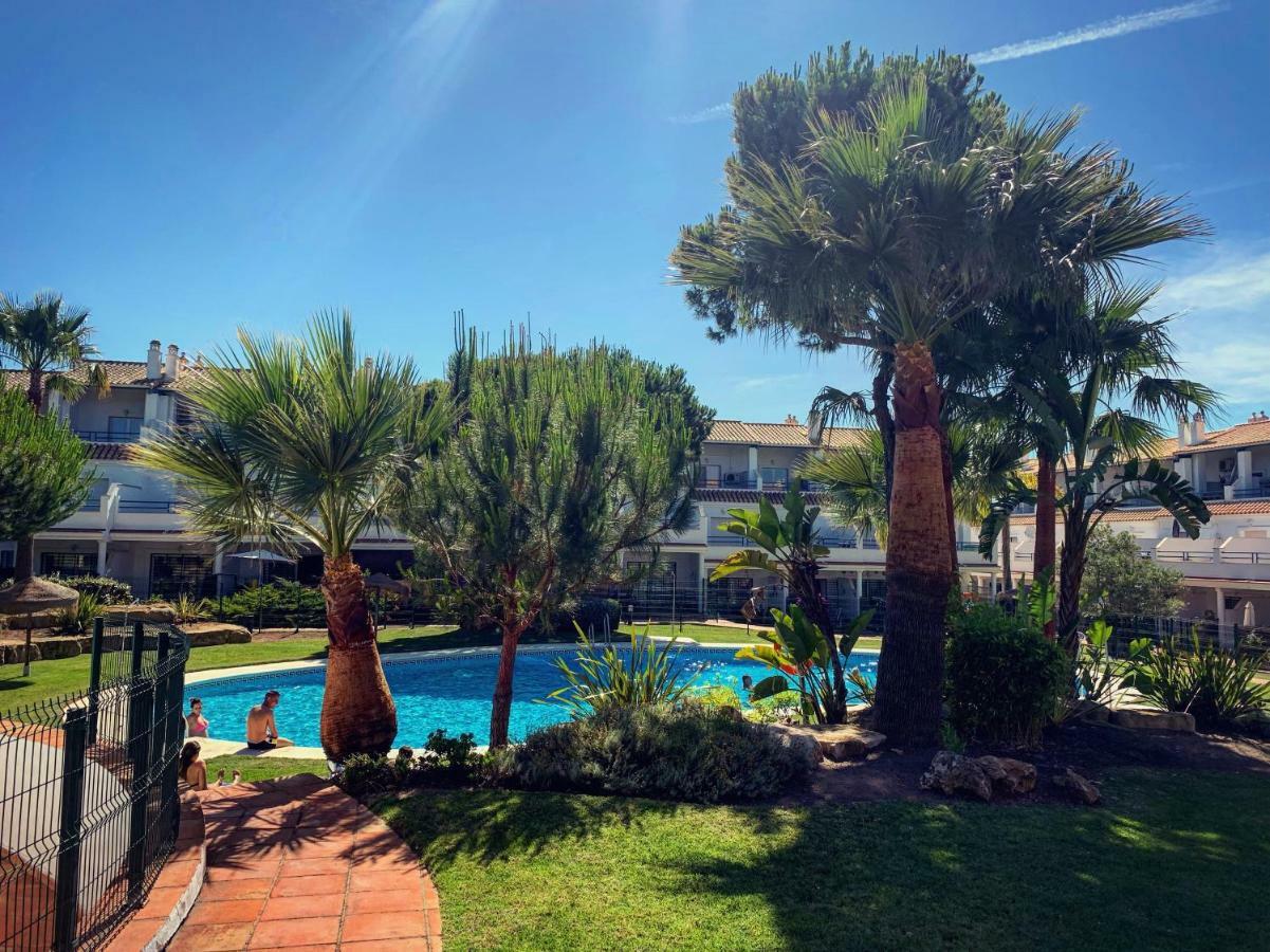 Fantastic 3-Bedroom Holiday Home Including Tennis And Pool Near Golf Course エル・ポルティル エクステリア 写真